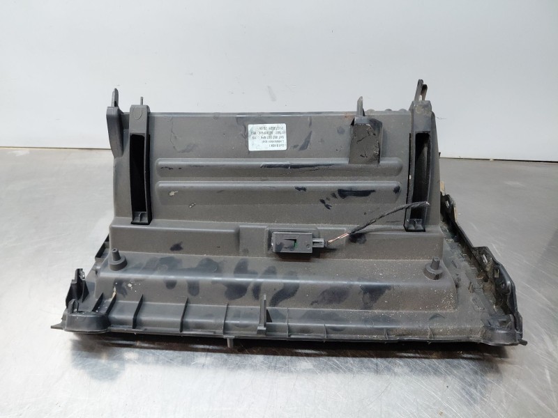 Recambio de guantera para volkswagen golf viii lim. (cd1) bluemotion referencia OEM IAM   