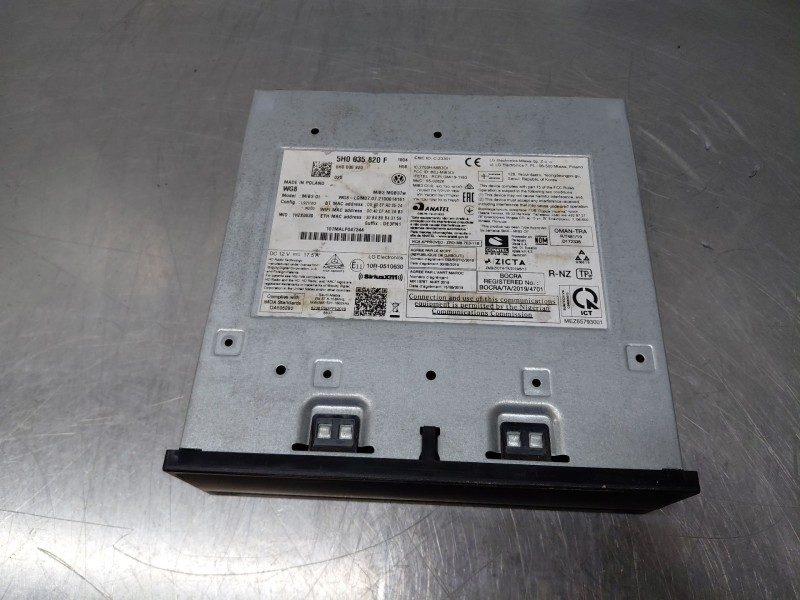 Recambio de sistema audio / radio cd para volkswagen golf viii lim. (cd1) bluemotion referencia OEM IAM   