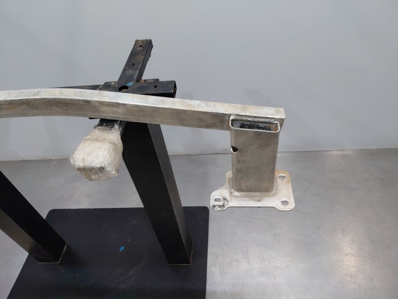 Recambio de refuerzo paragolpes delantero para peugeot 5008 allure referencia OEM IAM   