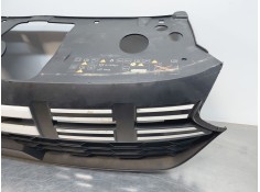 Recambio de rejilla delantera para dacia sandero iii driving referencia OEM IAM 622545391R 622547147R  2