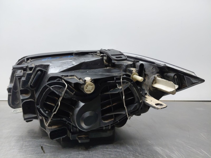 Recambio de faro derecho para bmw 1 (e81) 116 d referencia OEM IAM   