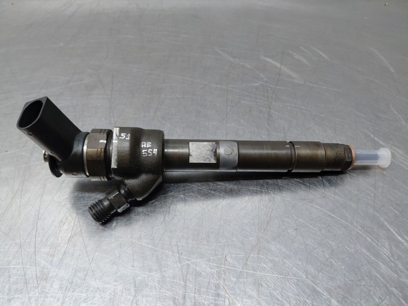 Recambio de inyector para bmw 1 (e81) 116 d referencia OEM IAM   