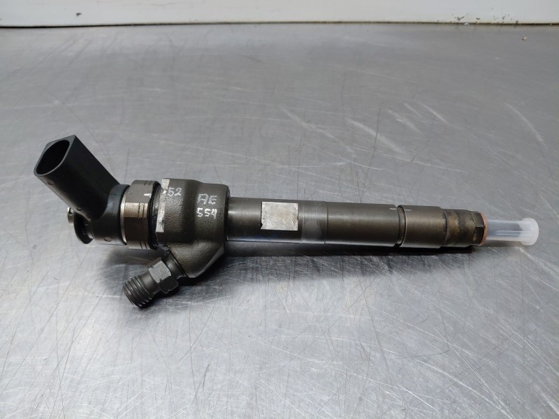 Recambio de inyector para bmw 1 (e81) 116 d referencia OEM IAM   