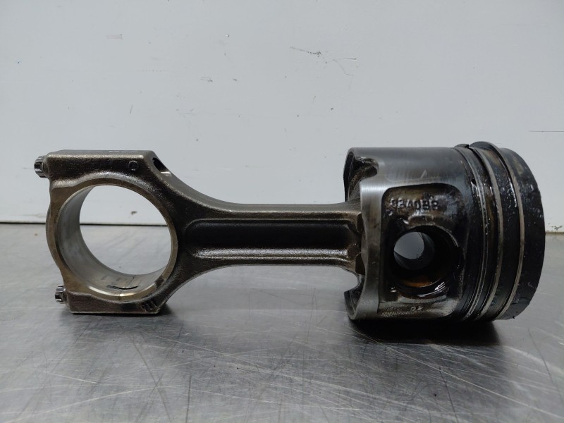 Recambio de biela para bmw 1 (e81) 116 d referencia OEM IAM   