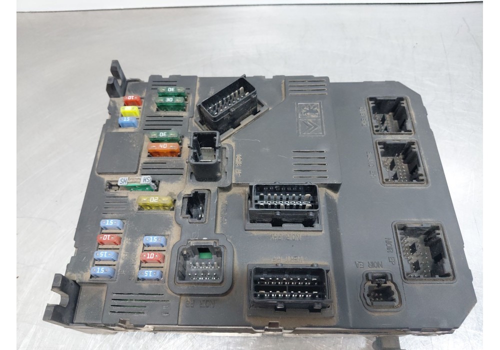 Recambio de caja reles / fusibles para citroën c3 i (fc_, fn_) 1.1 i referencia OEM IAM 9652474480  