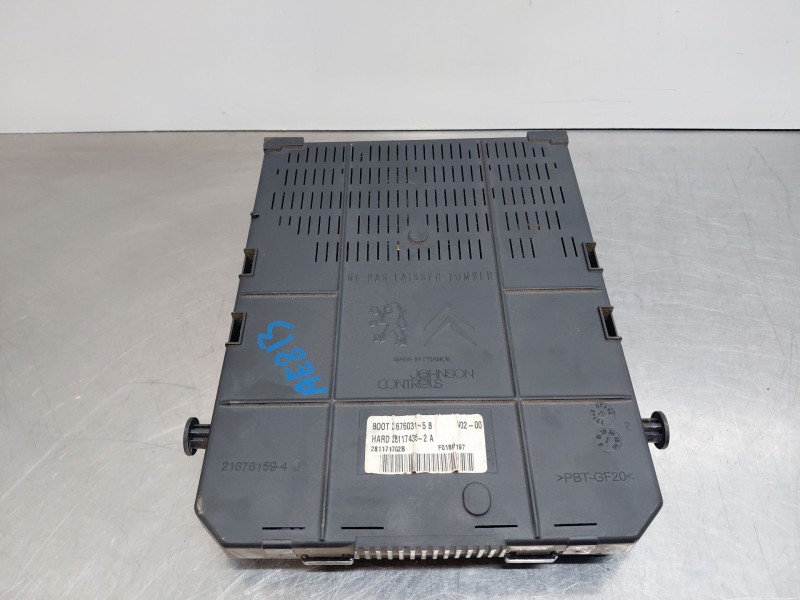 Recambio de caja reles / fusibles para peugeot 307 (3a/c) 1.6 hdi 110 referencia OEM IAM   