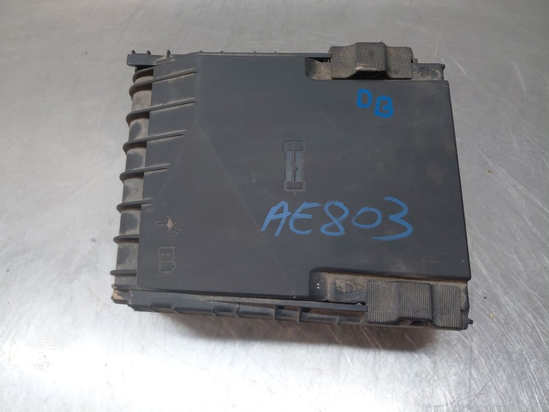 Recambio de caja reles / fusibles para seat leon (1p1) 1.9 tdi referencia OEM IAM   