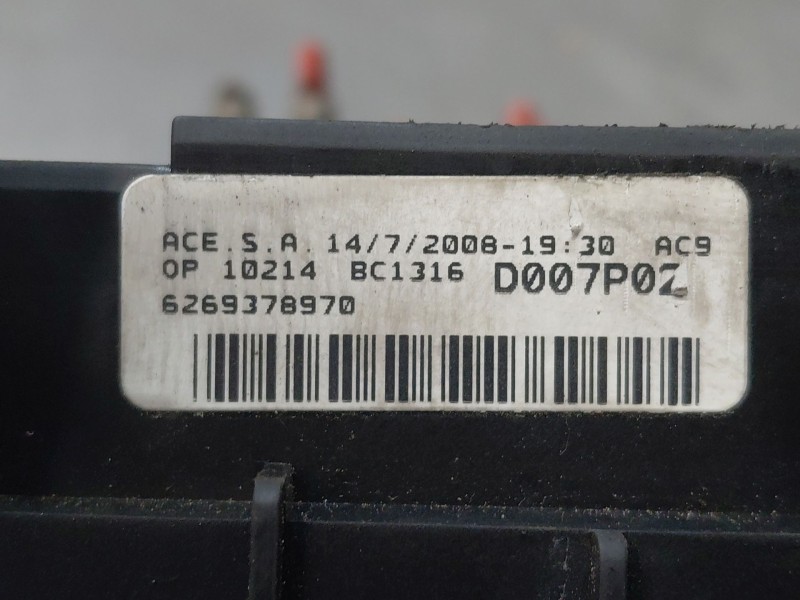 Recambio de caja reles / fusibles para seat leon (1p1) 1.9 tdi referencia OEM IAM   