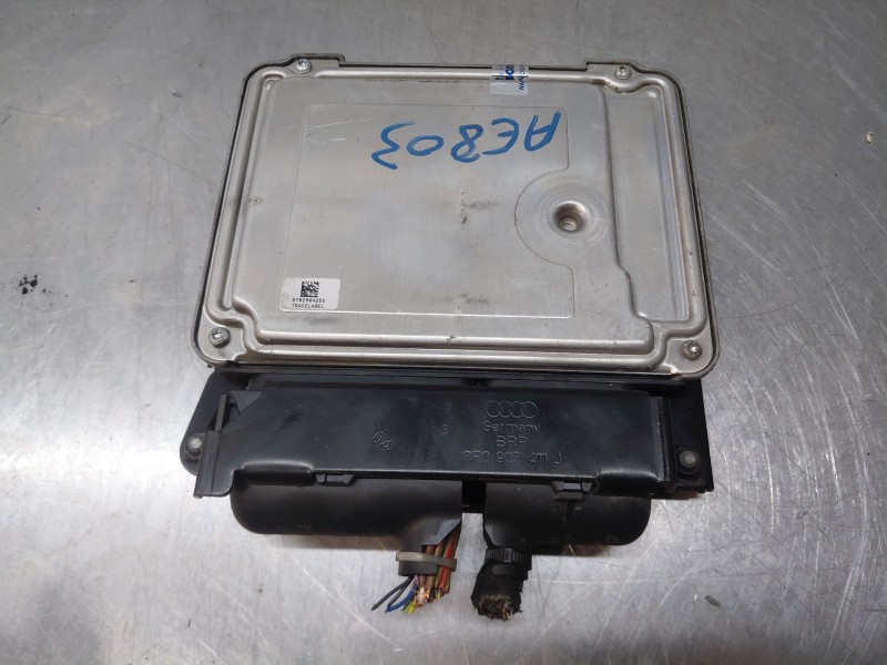 Recambio de centralita motor uce para seat leon (1p1) 1.9 tdi referencia OEM IAM   