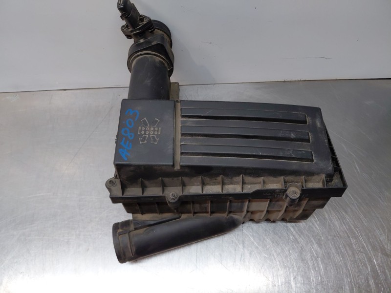 Recambio de filtro aire para seat leon (1p1) 1.9 tdi referencia OEM IAM   