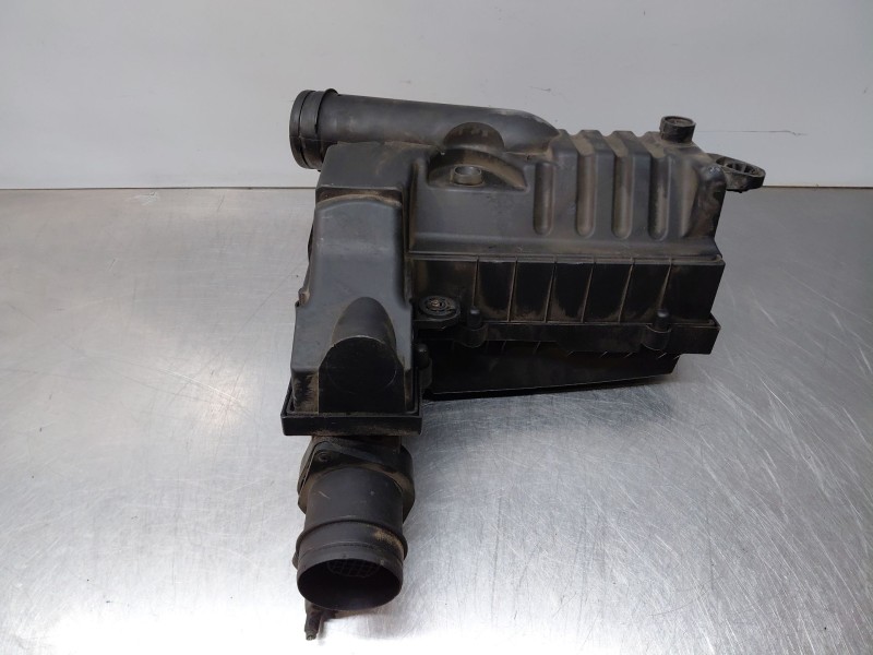 Recambio de filtro aire para seat leon (1p1) 1.9 tdi referencia OEM IAM   