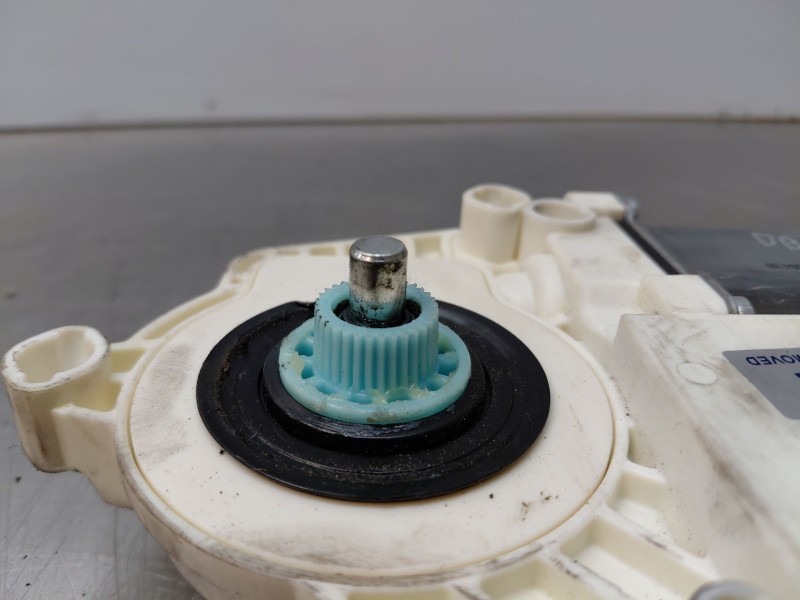 Recambio de motor elevalunas delantero izquierdo para seat leon (1p1) 1.9 tdi referencia OEM IAM   