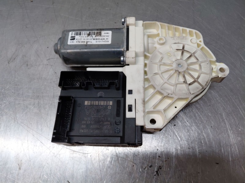 Recambio de motor elevalunas delantero izquierdo para seat leon (1p1) 1.9 tdi referencia OEM IAM   
