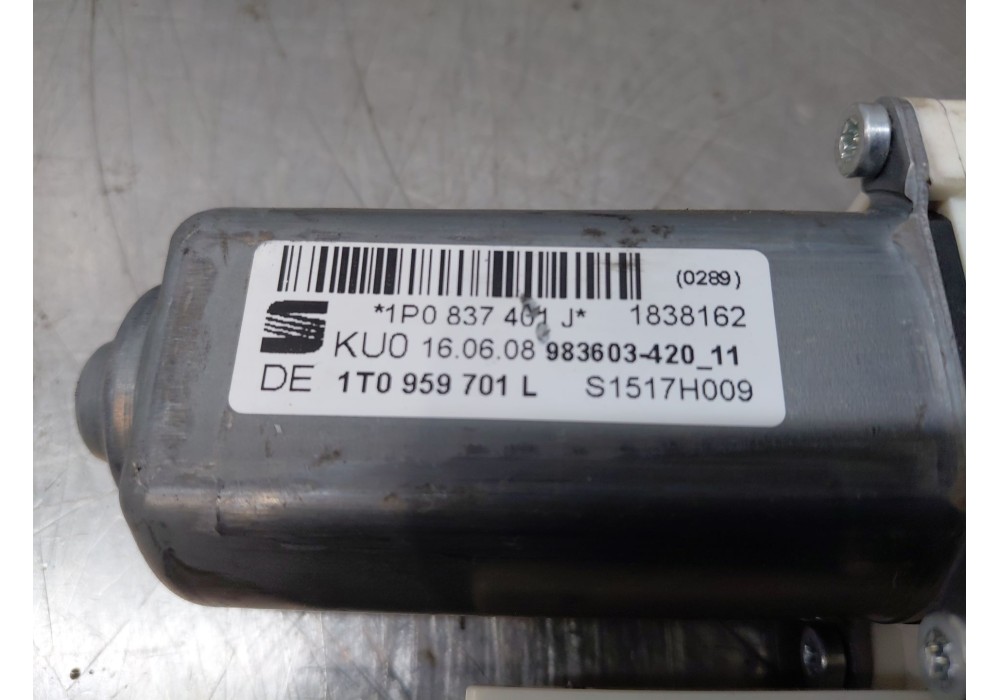 Recambio de motor elevalunas delantero izquierdo para seat leon (1p1) 1.9 tdi referencia OEM IAM   