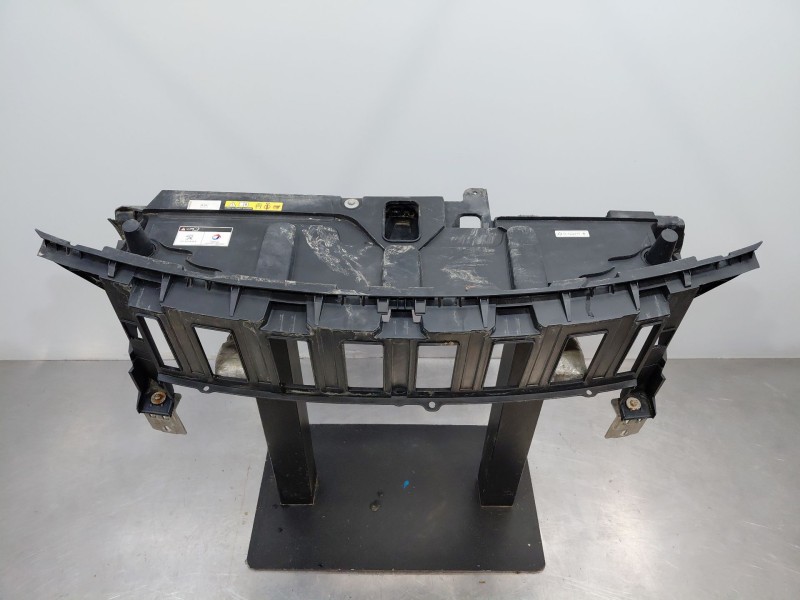 Recambio de travesaño superior para peugeot 5008 allure referencia OEM IAM   