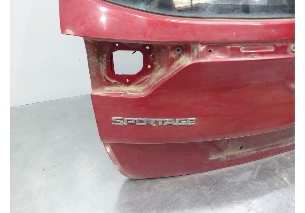 Recambio de porton trasero para kia sportage drive referencia OEM IAM   