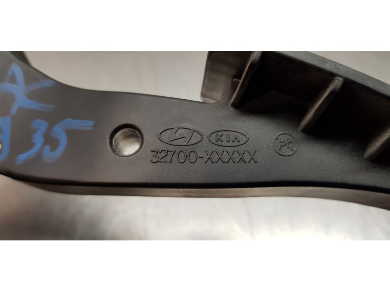 Recambio de pedal acelerador para hyundai kona klass 2wd referencia OEM IAM 32700H8100 32700XXXXX 
