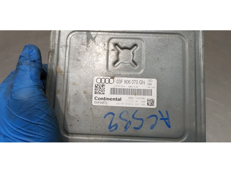 Recambio de centralita motor uce para audi a1 (8x) ambition referencia OEM IAM 03F906070GN 5WP44870 