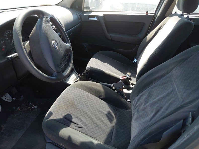opel astra g hatchback (t98) del año 2002