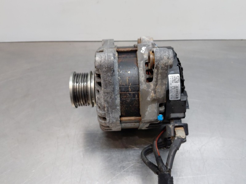 Recambio de alternador para peugeot 5008 allure referencia OEM IAM 9824742880  