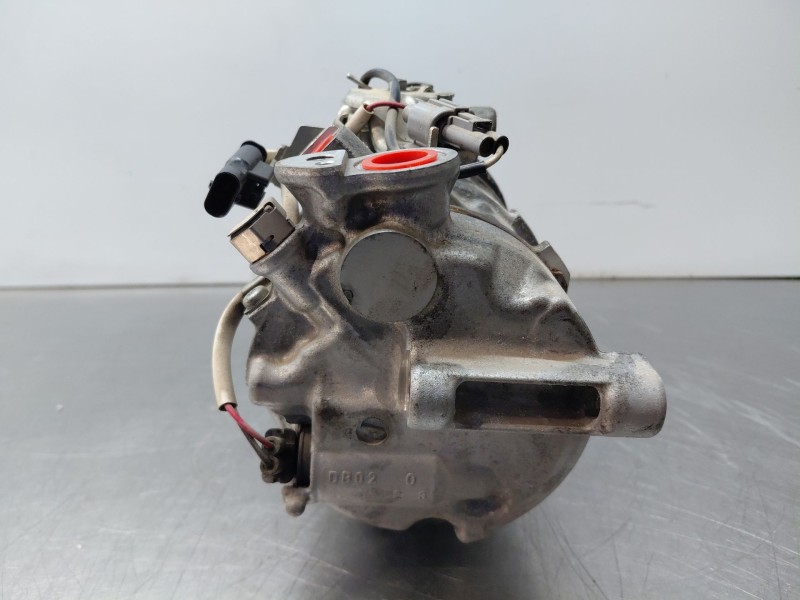 Recambio de compresor aire acondicionado para mercedes-benz clase a (w176) design referencia OEM IAM A0008303502  
