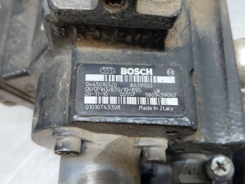 Recambio de bomba inyeccion para iveco daily 35s16 35-160 referencia OEM IAM 445010320  
