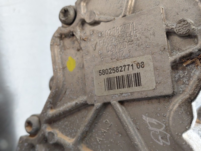 Recambio de bomba aceite para iveco daily 35s16 35-160 referencia OEM IAM 5802582771  