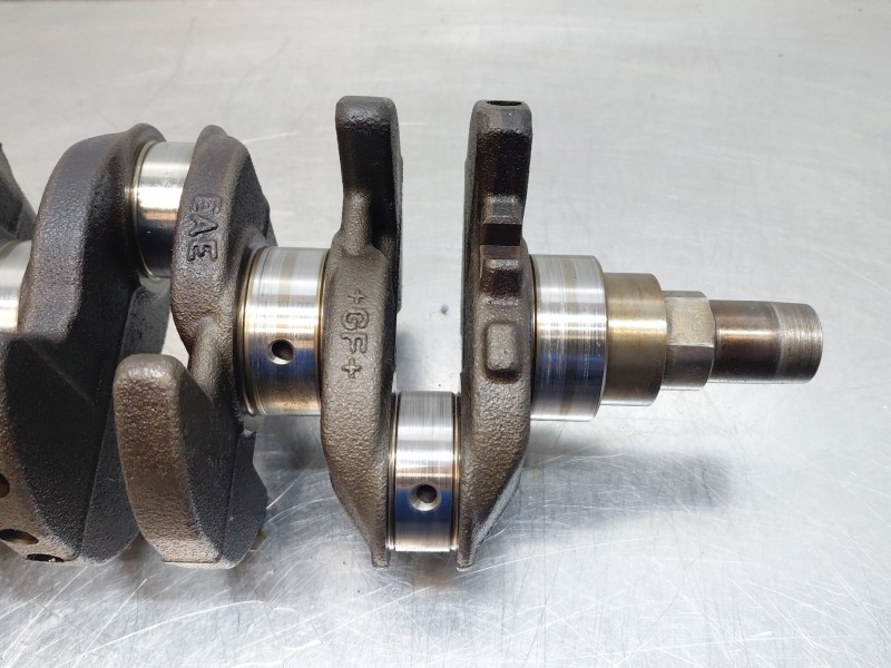Recambio de cigueñal para opel zafira tourer edition referencia OEM IAM 55574335  