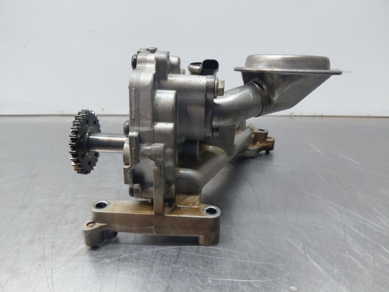 Recambio de bomba aceite para opel astra k lim. 5türig dynamic referencia OEM IAM 12666331  