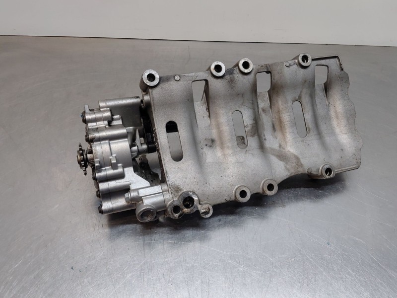 Recambio de bomba aceite para peugeot boxer combi bus referencia OEM IAM 9807727980  