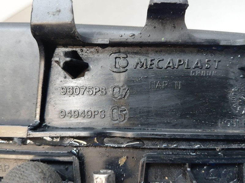 Recambio de tapa balancines para peugeot boxer combi bus referencia OEM IAM 9806147980  