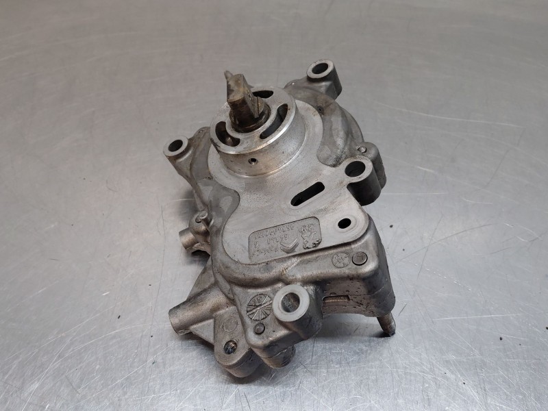 Recambio de depresor freno / bomba vacio para peugeot boxer combi bus referencia OEM IAM 9674992180  