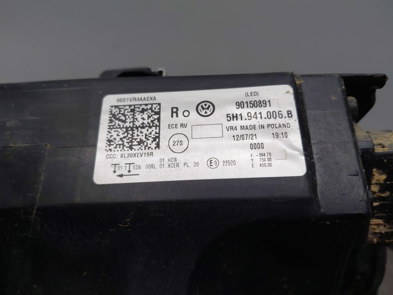 Recambio de faro derecho para volkswagen golf viii lim. (cd1) bluemotion referencia OEM IAM 5H1941030C  