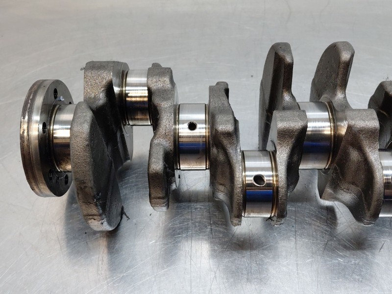 Recambio de cigueñal para peugeot 2008 (p2) bluehdi referencia OEM IAM 9827306980  