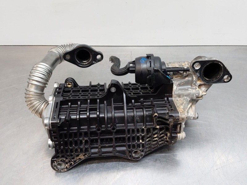 Recambio de enfriador egr para peugeot 2008 (p2) bluehdi referencia OEM IAM 9813050280  