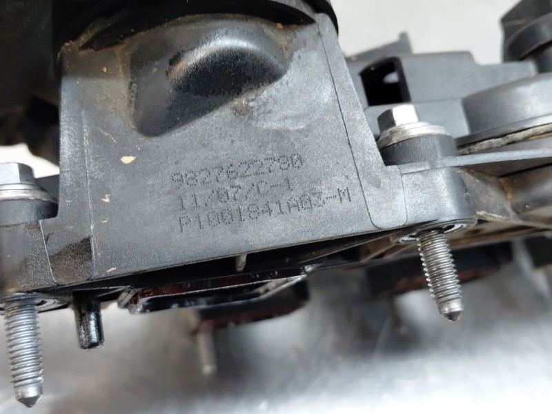 Recambio de tapa balancines para peugeot 2008 (p2) bluehdi referencia OEM IAM 9827622780  