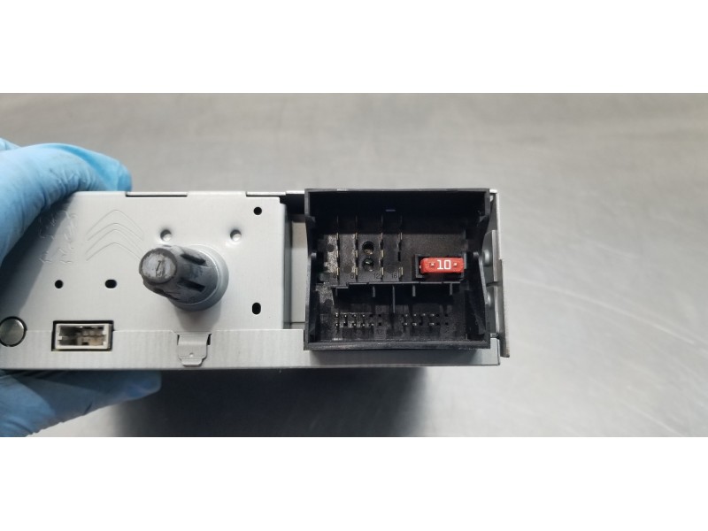 Recambio de sistema audio / radio cd para citroen c4 lim. exclusive referencia OEM IAM 9666994780   Recambio de sistema audio / radio cd para citroen c4 lim. exclusive referencia OEM IAM 9666994780