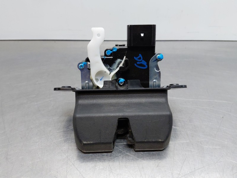 Recambio de cerradura maletero / porton para hyundai tucson (tl, tle) 1.7 crdi referencia OEM IAM 81230D3000  