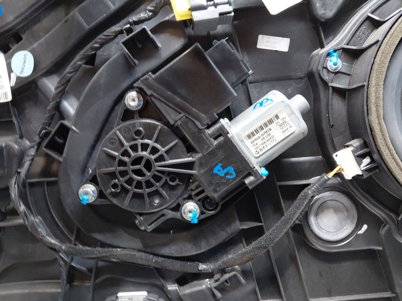 Recambio de elevalunas delantero izquierdo para hyundai tucson (tl, tle) 1.7 crdi referencia OEM IAM 82450D7010 82470D7180 