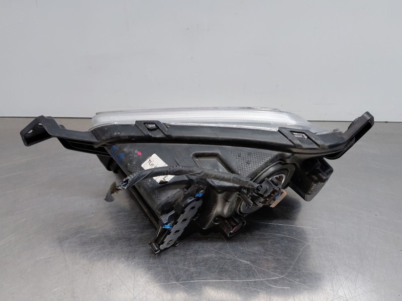 Recambio de faro antiniebla izquierdo para hyundai tucson (tl, tle) 1.7 crdi referencia OEM IAM 92201D7000  