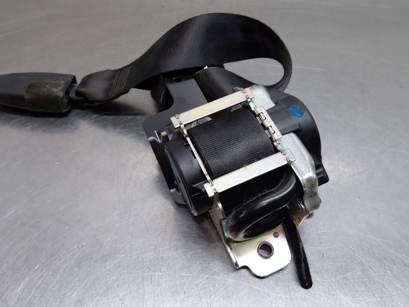 Recambio de cinturon seguridad delantero izquierdo para hyundai tucson (tl, tle) 1.7 crdi referencia OEM IAM 88810D7000TTX  