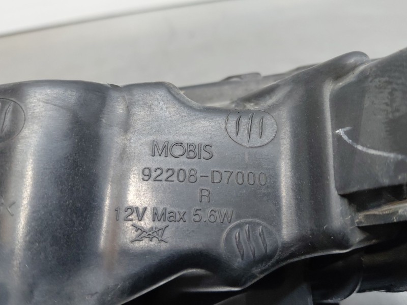 Recambio de piloto delantero derecho para hyundai tucson (tl, tle) 1.7 crdi referencia OEM IAM 92208D7000  