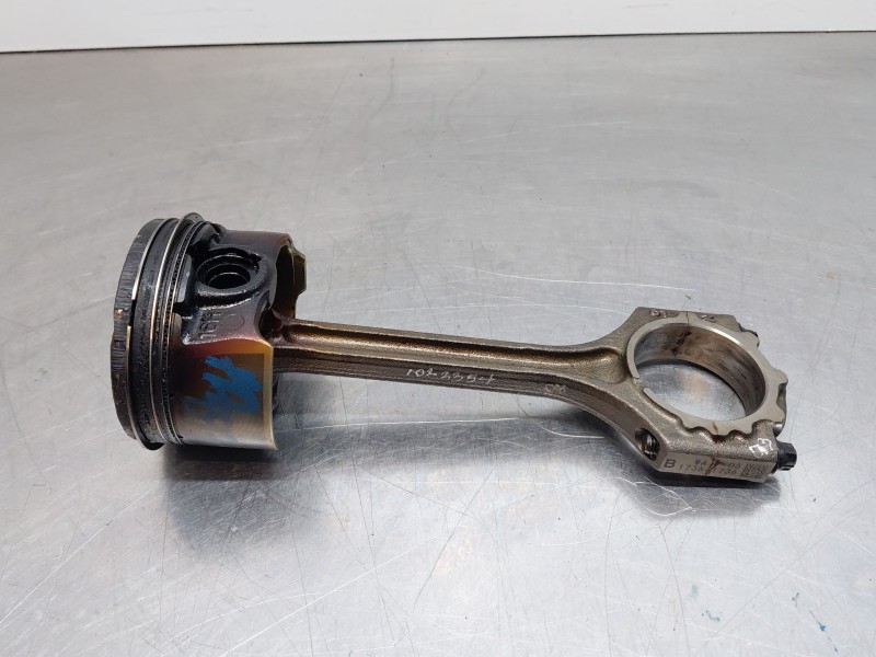 Recambio de biela para hyundai kona hybrid referencia OEM IAM 2351003HA0  