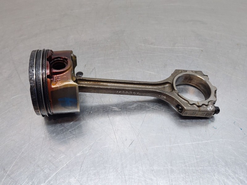 Recambio de biela para hyundai kona hybrid referencia OEM IAM 2351003HA0  