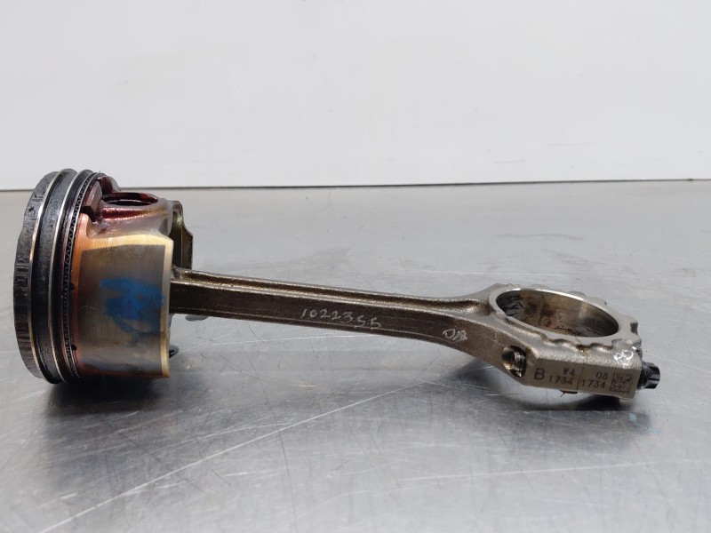 Recambio de biela para hyundai kona hybrid referencia OEM IAM 2351003HA0  
