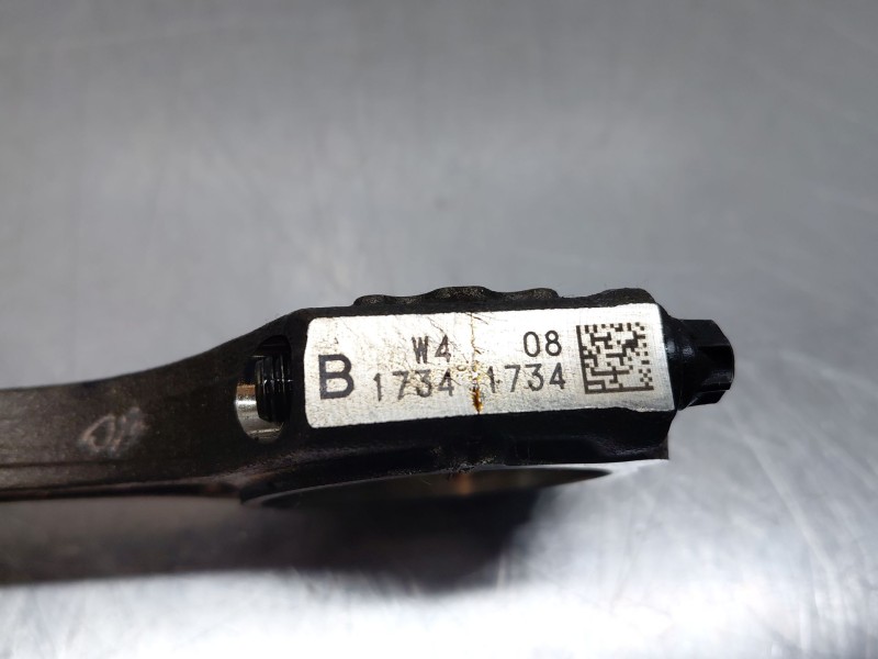 Recambio de biela para hyundai kona hybrid referencia OEM IAM 2351003HA0  