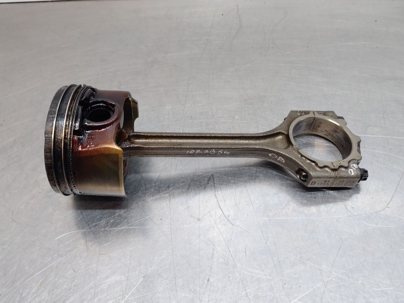 Recambio de biela para hyundai kona hybrid referencia OEM IAM 2351003HA0  
