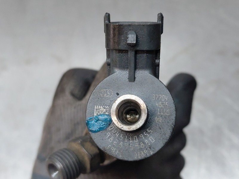 Recambio de inyector para peugeot rifter active pack referencia OEM IAM 9828959880 0445110955 