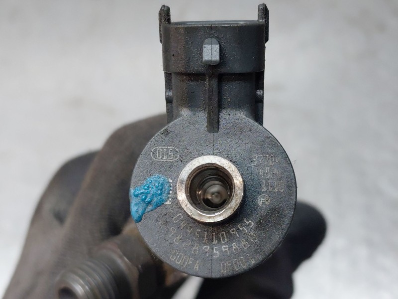 Recambio de inyector para peugeot rifter active pack referencia OEM IAM 9828959880 0445110955 