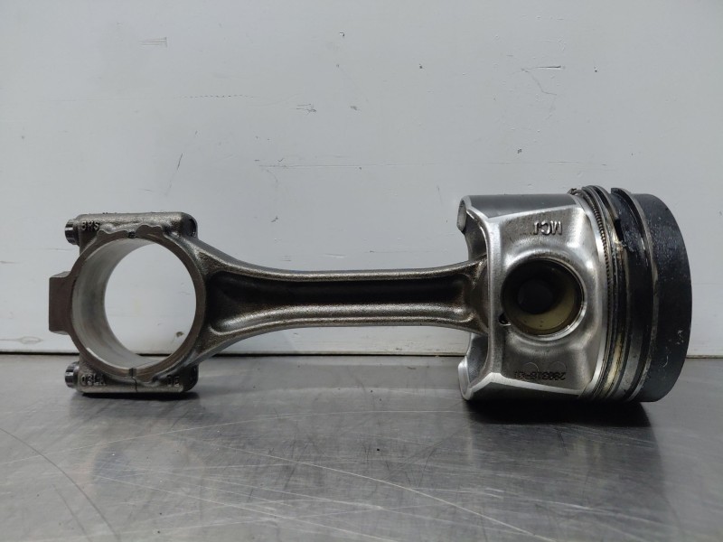 Recambio de biela para seat ateca style go referencia OEM IAM 03L105401A  